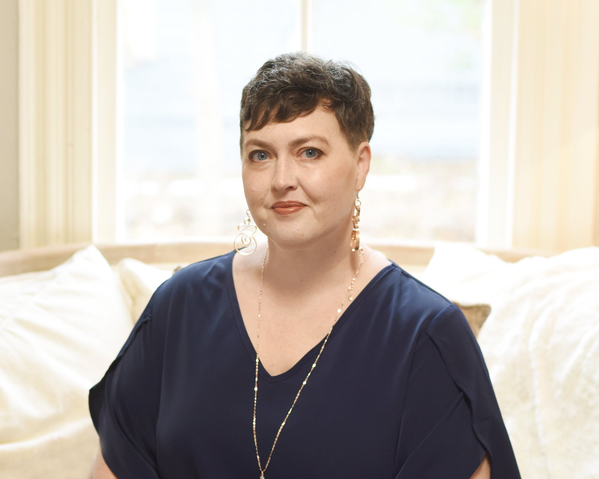 Connilyn Cossette Rendezvous featured writer